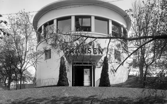 Store Norske Neon specimen from Store Norske Skriftkompani