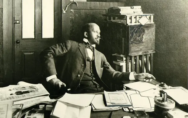 Du Bois specimen from Vocal Type
